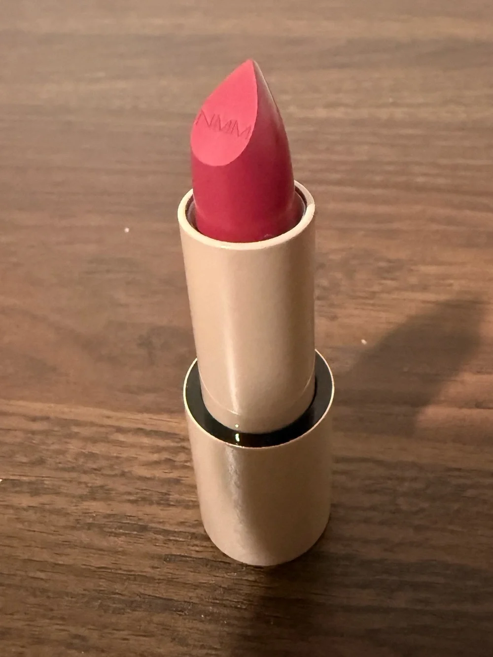 No Makeup Makeup Crème Classic Lipstick in Plum 01